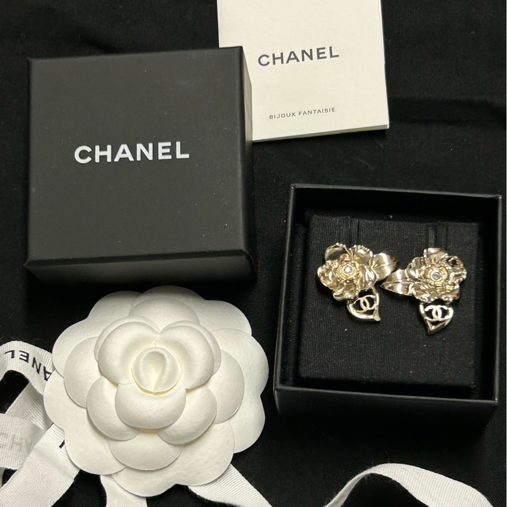 CHANEL Earrings Silver Floral Earrings
